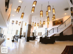 Bauan Plaza Hotel