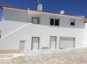 Cabriz White House