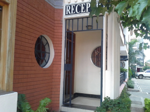 Meltonia Luxury Suites