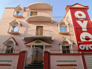 OYO 16407 Hotel Dream Castle