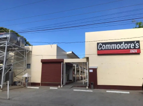 OYO 619 Commodore's Inn