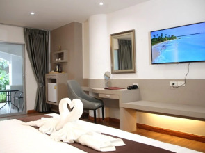 Pooh Beach Resort & Spa