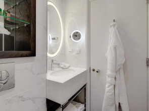 Отель On Hotel Phuket