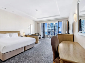 Gold Tower Private 16th Level Suite with Ocean Views