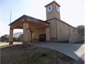 Moulton Inn &  Suites By OYO Near Shiner TX