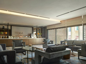 Hotel Stripes Kuala Lumpur, Autograph Collection