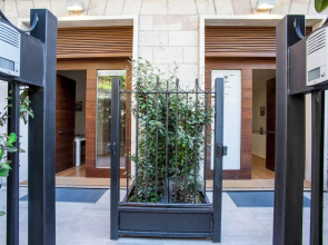 Gallery House