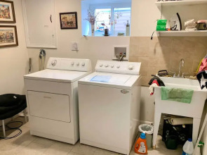 Bethesda Apartment + Yard ~ 9 Mi to D.C