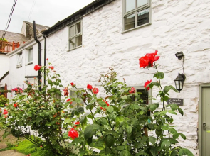2 Gwydir Cottages