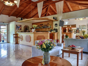 Sea View Village - Studios & Apartments