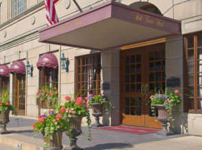 Bell Tower Hotel