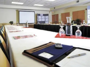 Comfort Suites Lake Country