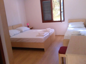 Tourist Resort Milna Vis