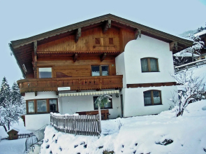 Exclusive Apartment in Hart im Zillertal With Mountain View