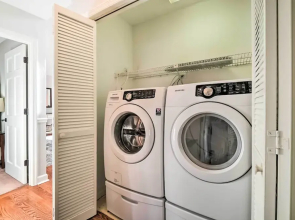Nashville Area Family Getaway w/ Private Pool!