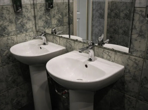 Hostel Gostevoy Dom Nice