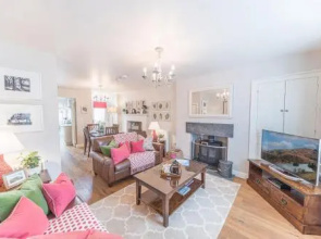 Poppy's Cottage