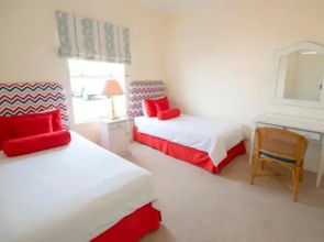 16 River Club Villas