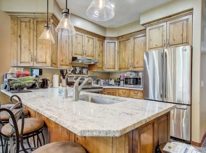 Hot Tub, Walk to Main Street + Town Ski Lift Park Ave Getaway by Avantstay