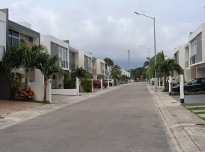 House in Private Altus 1