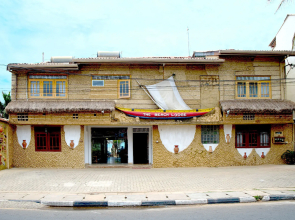 Reggie's Guesthouse