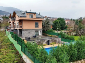 Yonca Evler