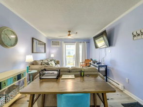 Family Beach Retreat in N Topsail: Steps to Shore!