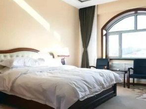 Yuanmaotun Folk Custom Hot Spring Resort