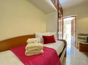 Faro Airport Flat 7 by Homing