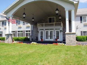 Cabot Inn & Suites