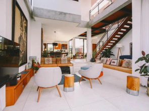Villa Pakuk by Alfred in Bali