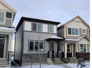 3BR Family House in NE Edmonton