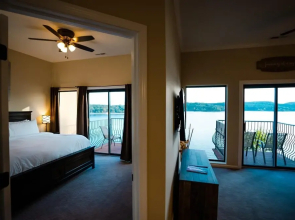 2 Bedroom Lake View Villa - Unit 207