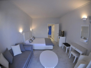 Tinos Beach Hotel
