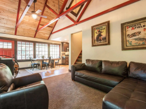 Hideaway Above The Stream