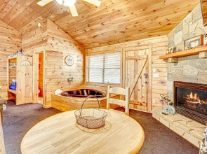 Country Getaway Hot Tub Heart Shaped Jetted Jacuzzi Stone Gas Log Fireplace