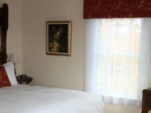 Rossmount Inn
