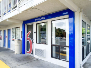 Motel 6 Seattle, WA - Airport