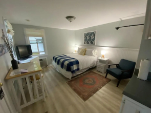 Hanscom's Motel and Cottages