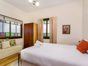 Bangalow Bungalow