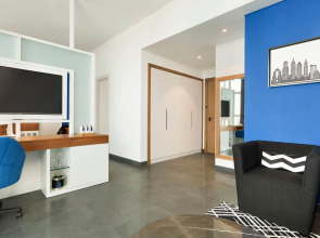 Отель TRYP by Wyndham Dubai