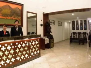 Khách Sạn Hồng Ngọc 3