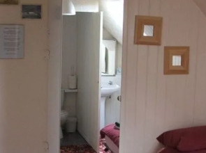 Centre Lodge Guest House