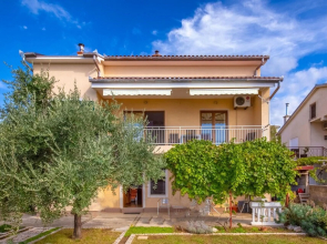 Nice Apartment in Novi Vinodolski With Wifi and 2 Bedrooms