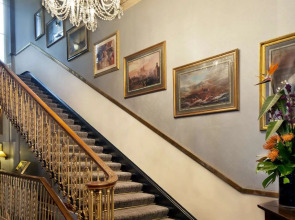 Gem Strathmore Hotel