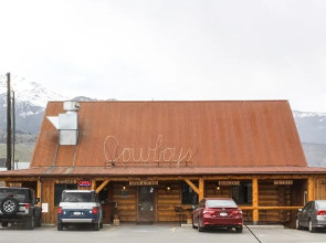 Cowboy's Lodge
