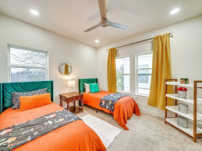 Upscale San Antonio Condo w/ Rooftop Patio