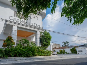 RedDoorz Plus @ Cameloan Hotel Palu