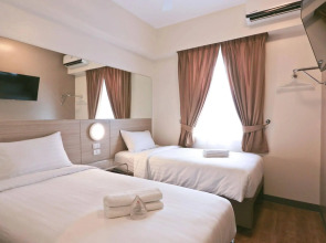 Red Planet Makati Amorsolo