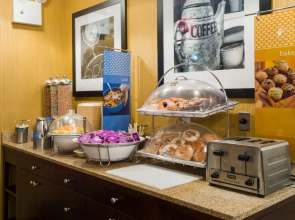 Hampton Inn Seaport Financial District